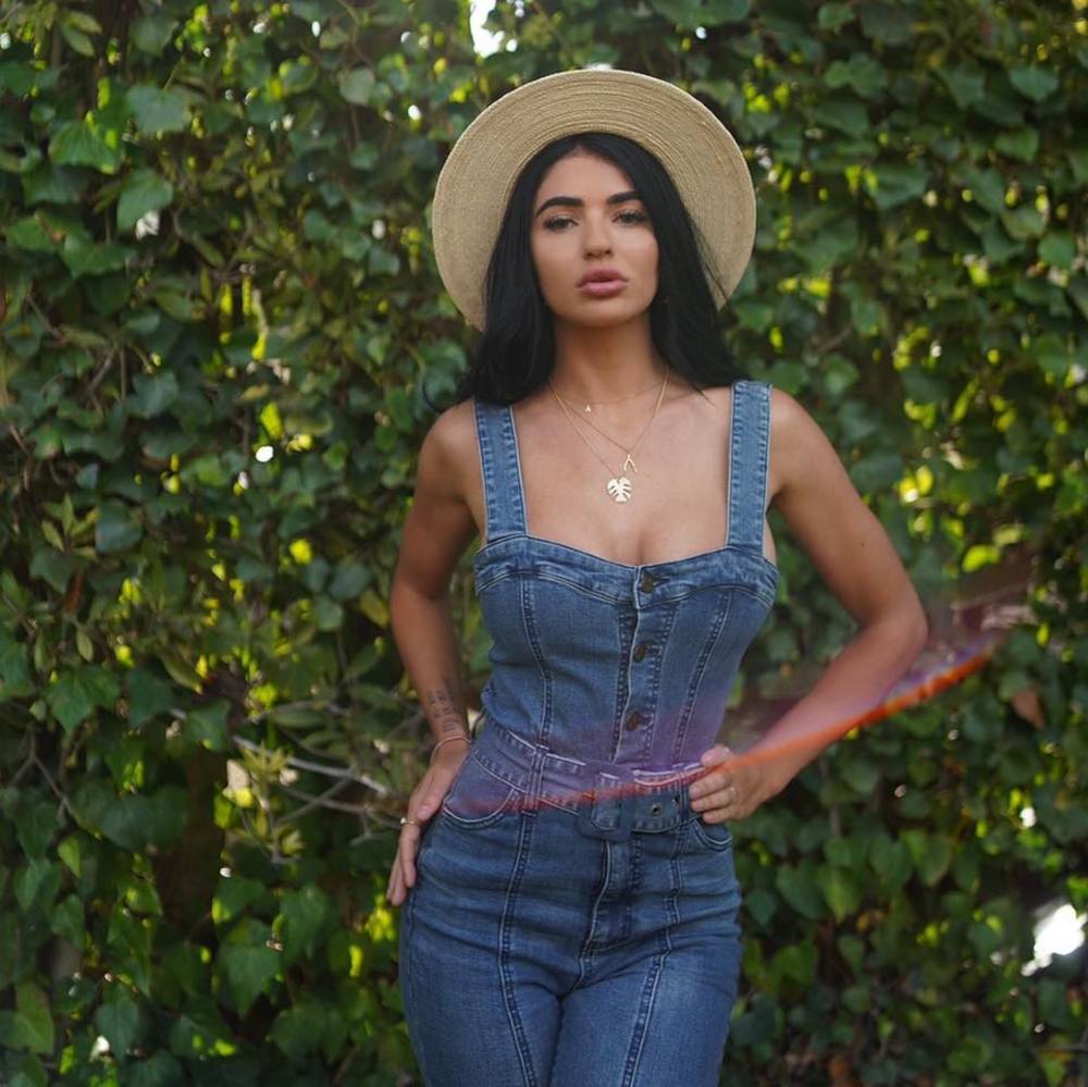 Meet your Posher, Amy